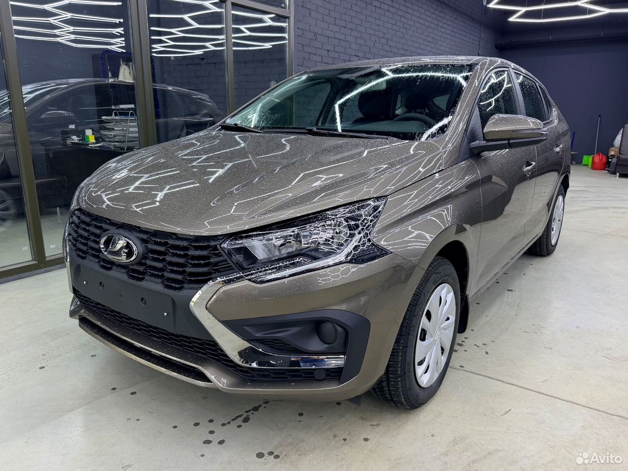 LADA Iskra SW